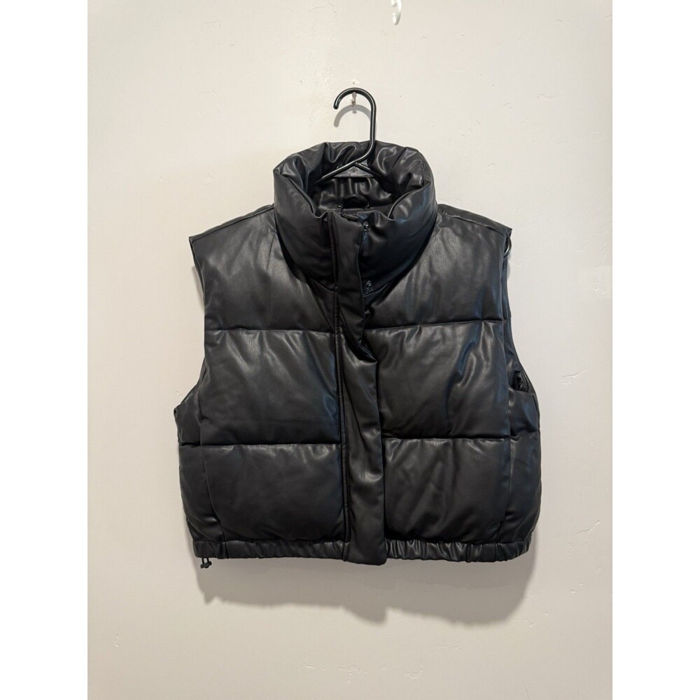 Zara Black Quilted Faux Leather Puffer Vest Women’s Size M Zip Pockets Short